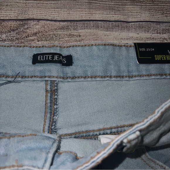 blue jean shorts - Picture 5 of 8